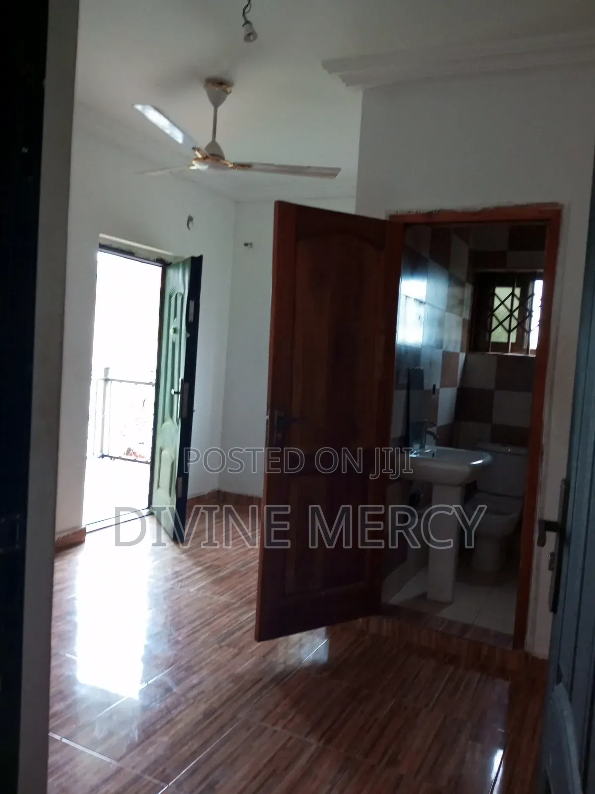 1bdrm Apartment in Adade, Awutu Senya East Municipal for rent