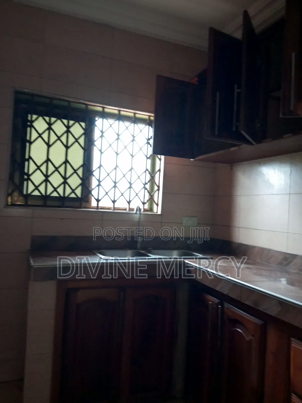 1bdrm Apartment in Adade, Awutu Senya East Municipal for rent