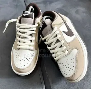 Nike SB Dunk Low
