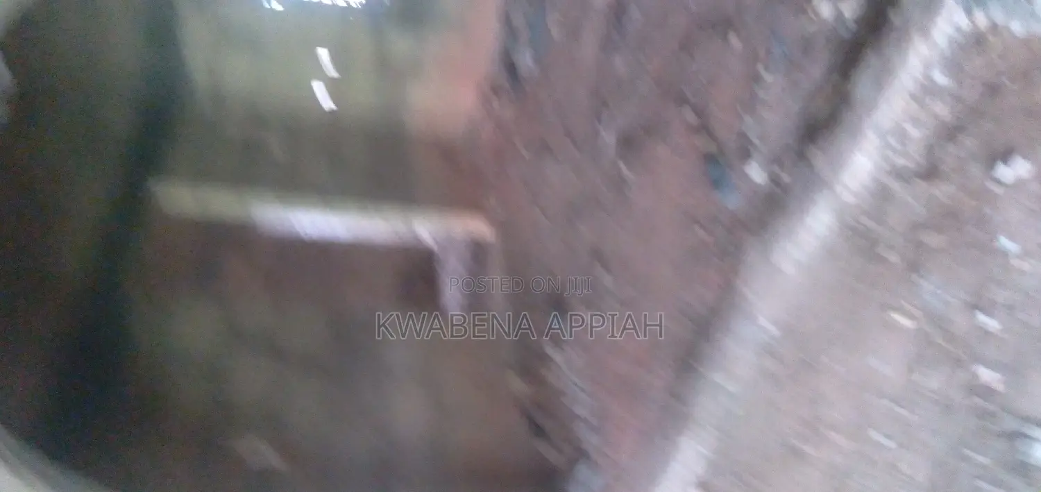 5bdrm House in Mark Estate At, Kumasi Metropolitan for sale