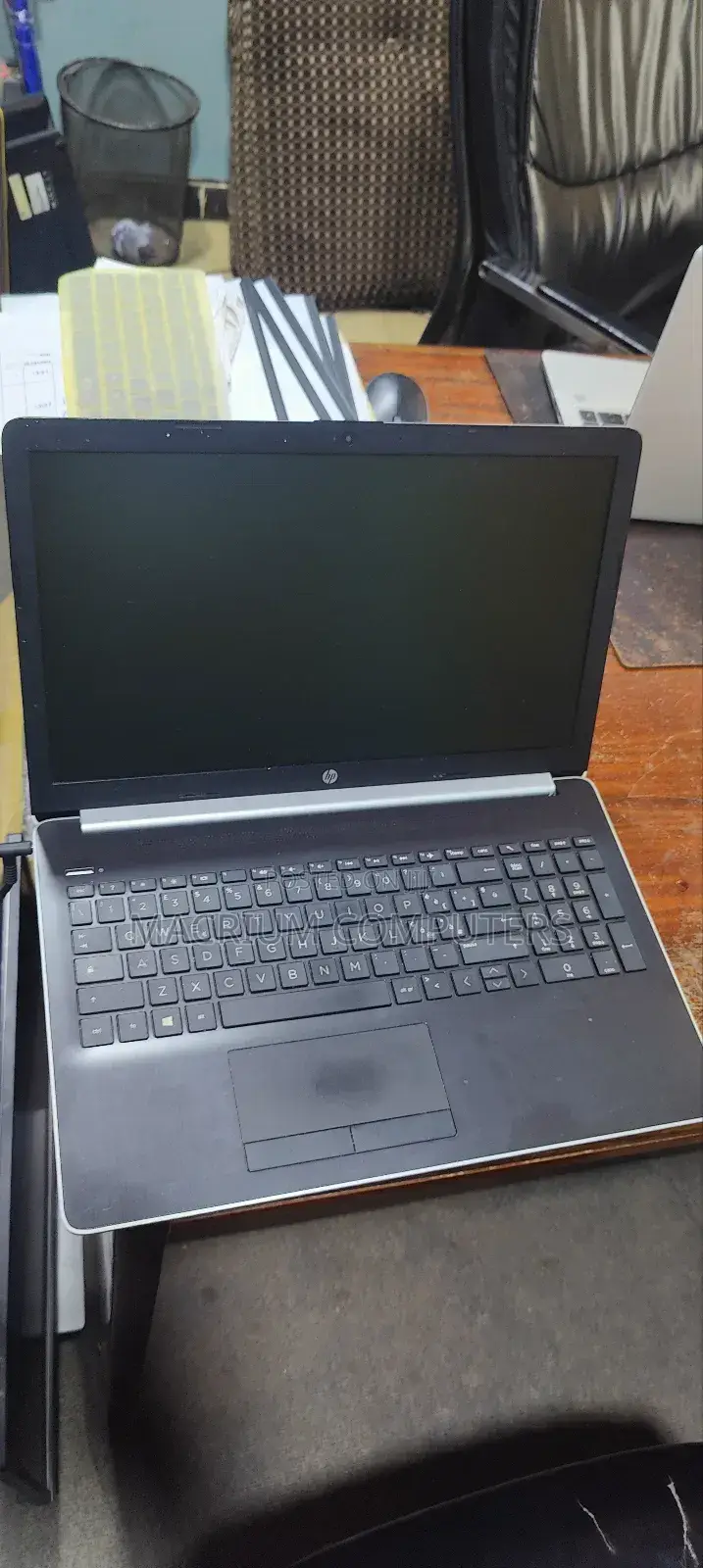 Laptop HP 15-Da2933nia 8GB Intel Core I5 HDD 1T