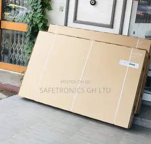 Photo - Fabulous  (Black) 85 Inch Smart Led Samsung AU71 Tv 