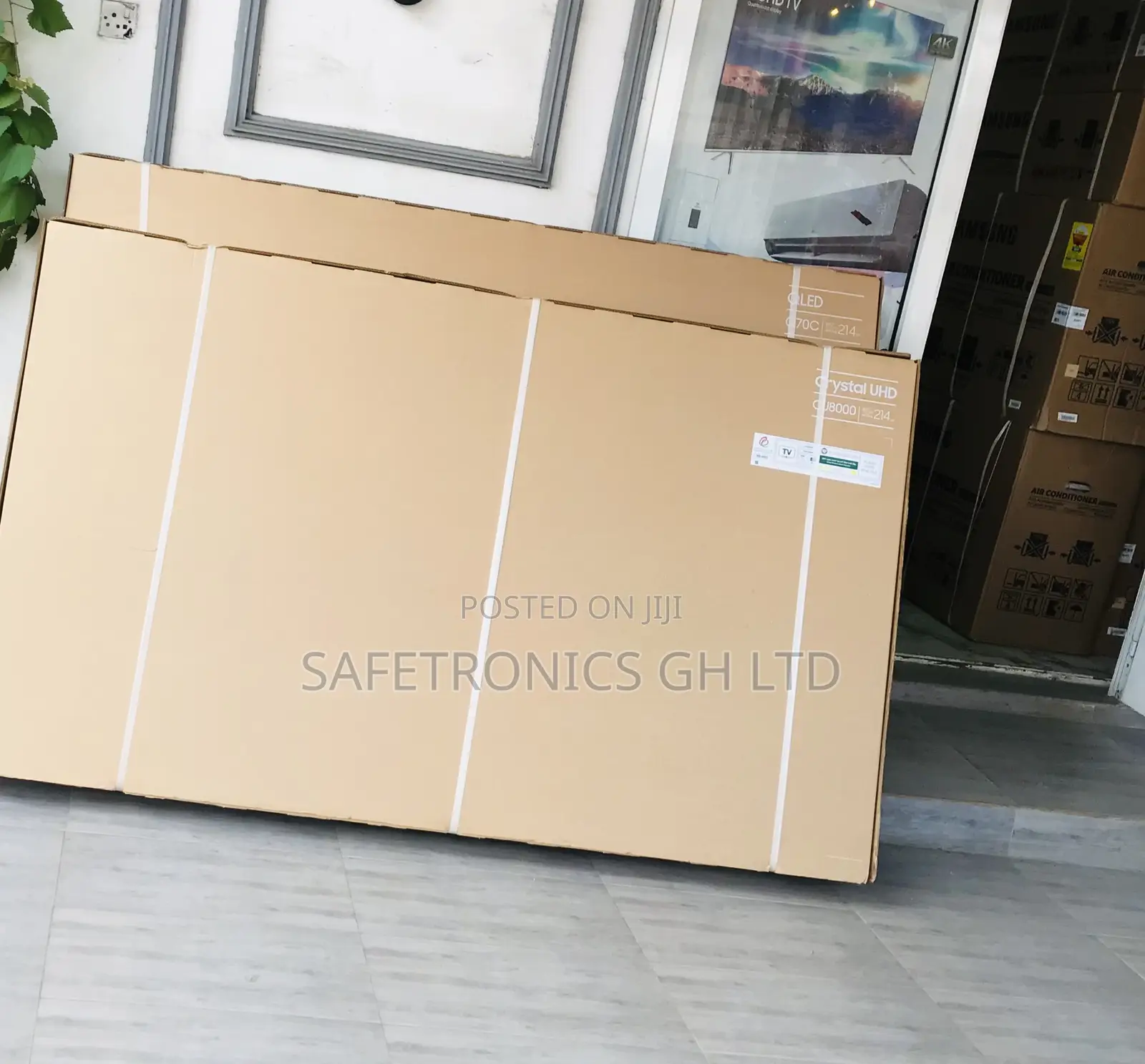 Fabulous  (Black) 85 Inch Smart Led Samsung AU71 Tv 
