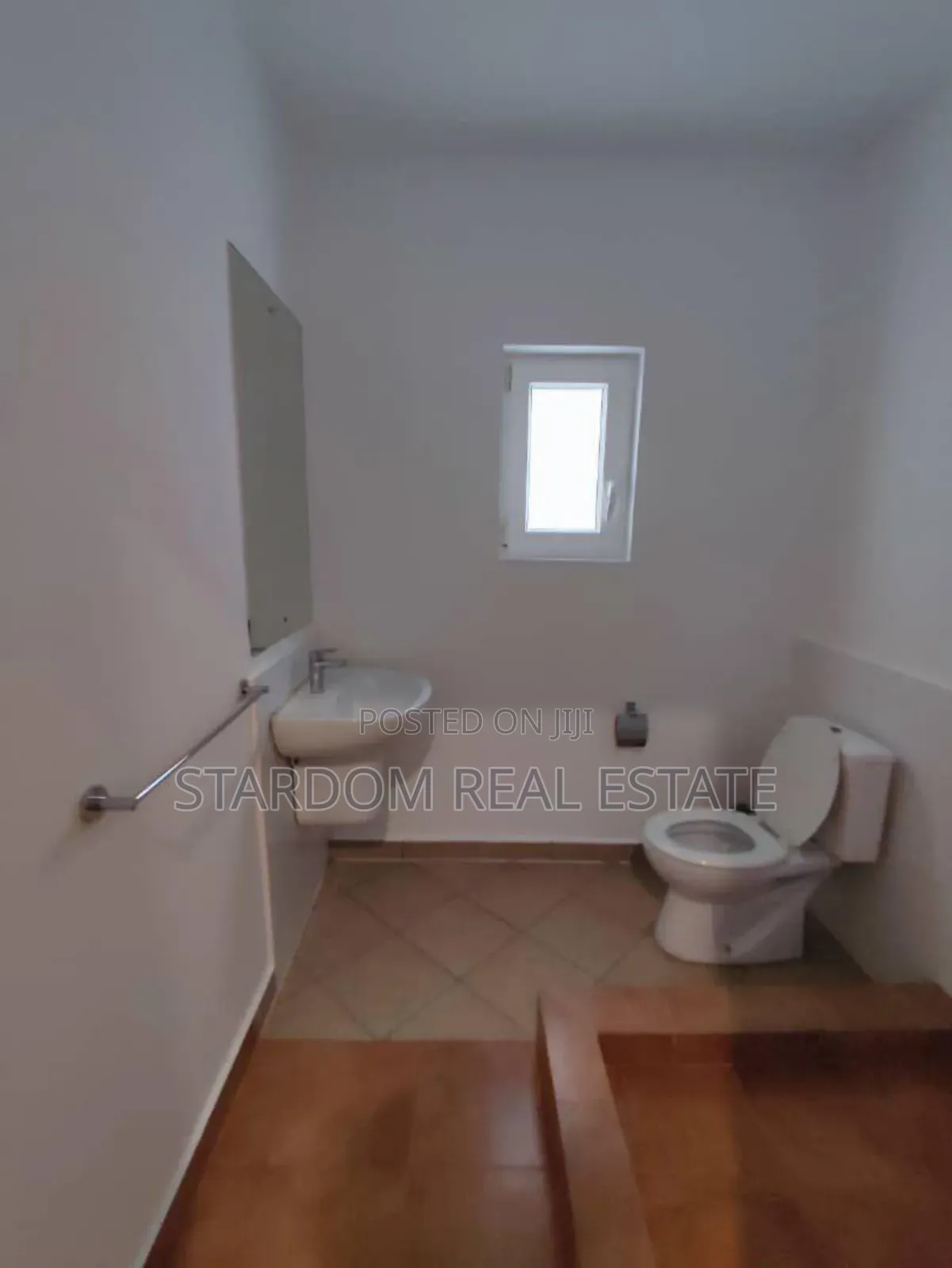 4bdrm Villa in East Legon for rent