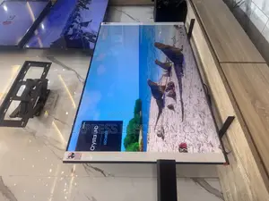 Samsung 85”Bu8000 UHD Smart