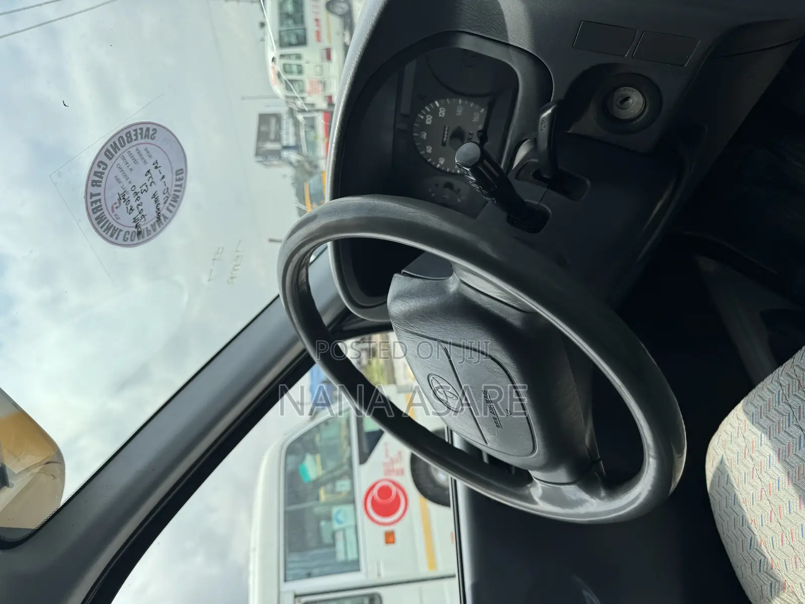 Toyota HiAce 2006 Silver