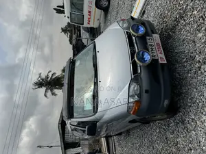 Toyota HiAce 2006 Silver