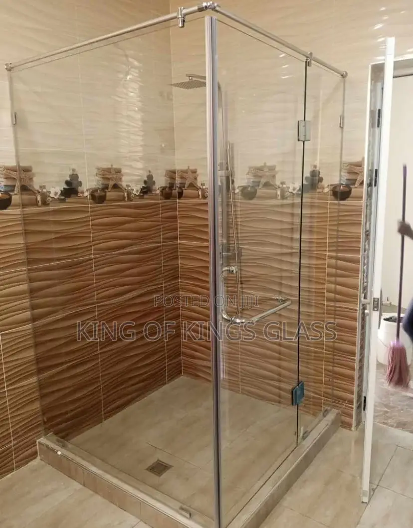 Frameless Shower Case