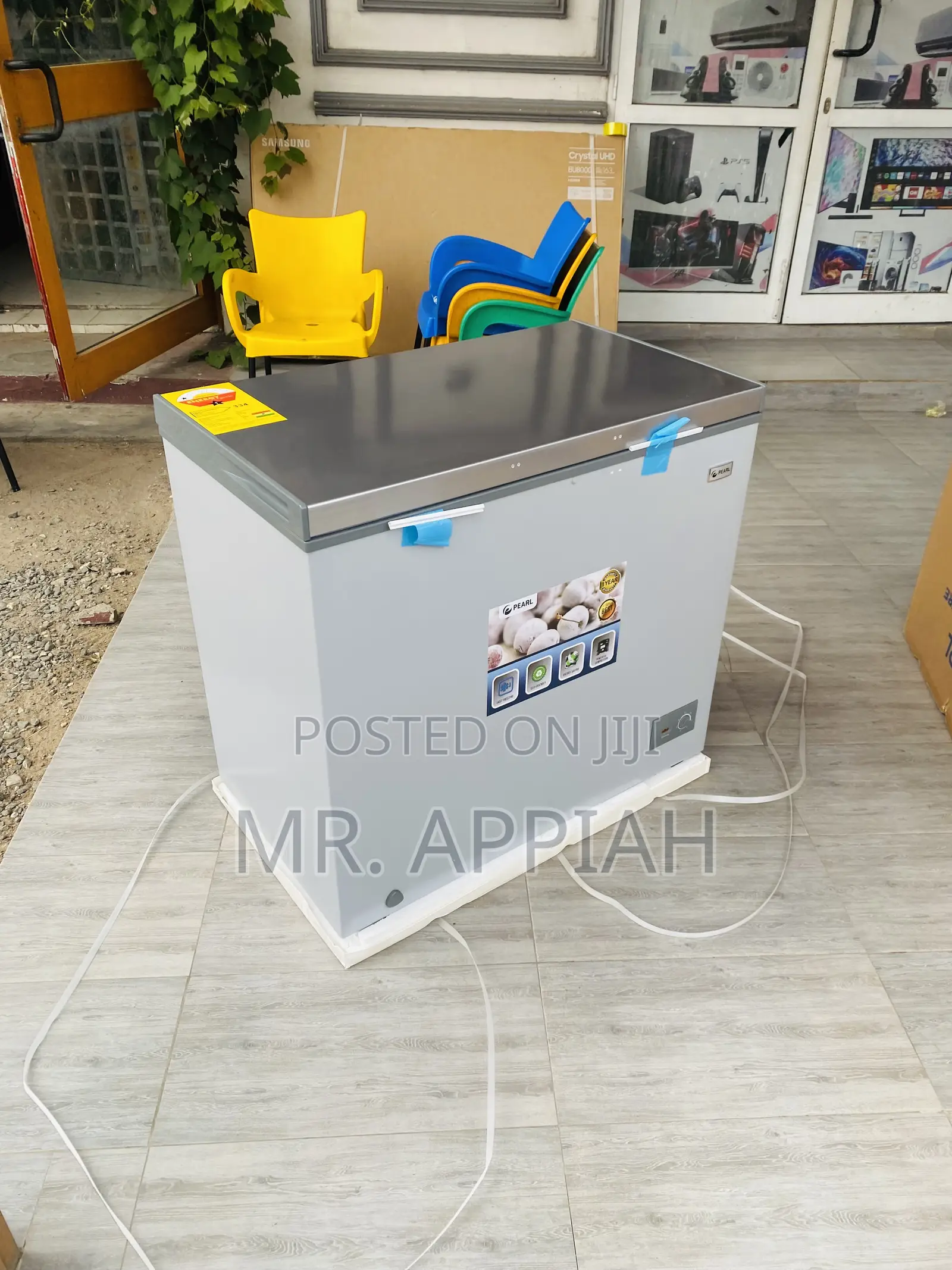 Well Design Pearl PCF-240 200L Electric Chest Freezer.