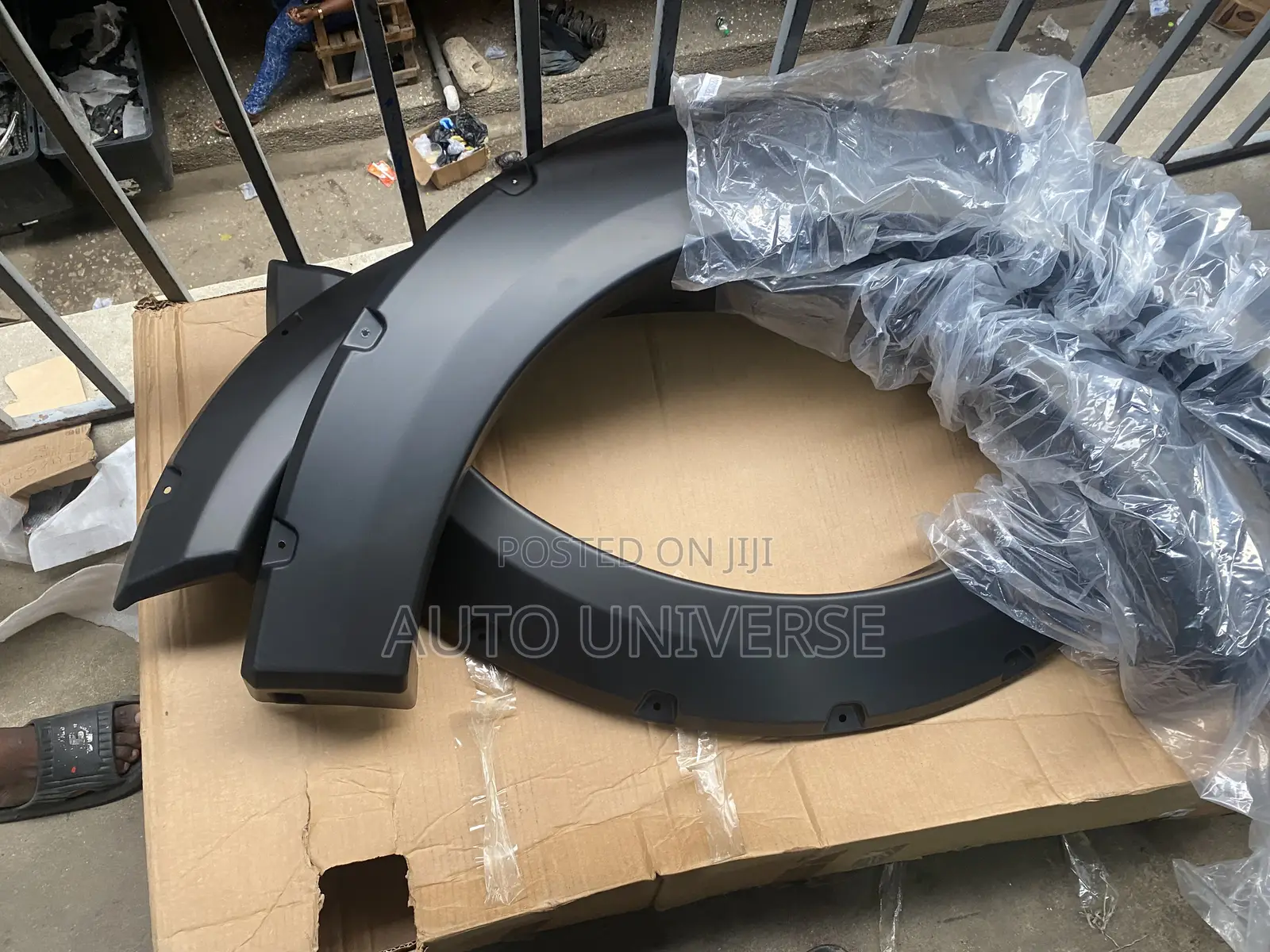 Ford F-150 Top Tire Moulding Available