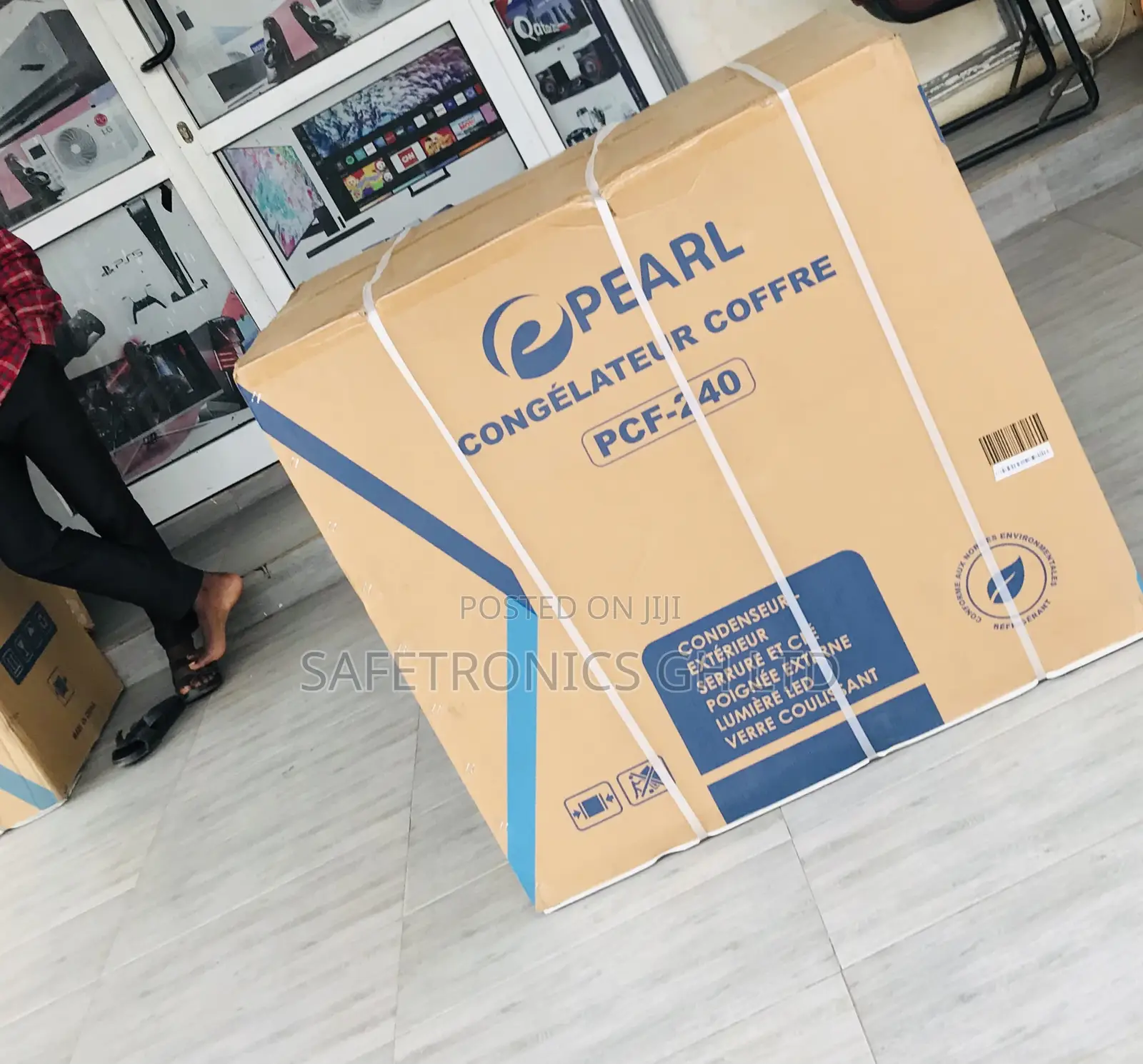 Essential New 20 Liters (Gray) Singledoor PCF-240 