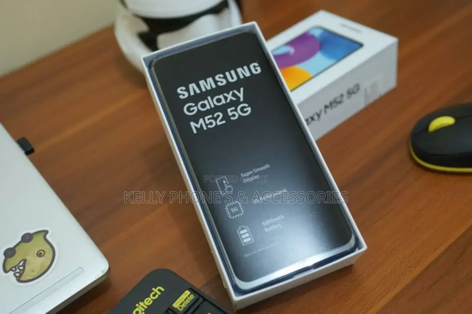 New Samsung Galaxy M52 5G 128 GB Black