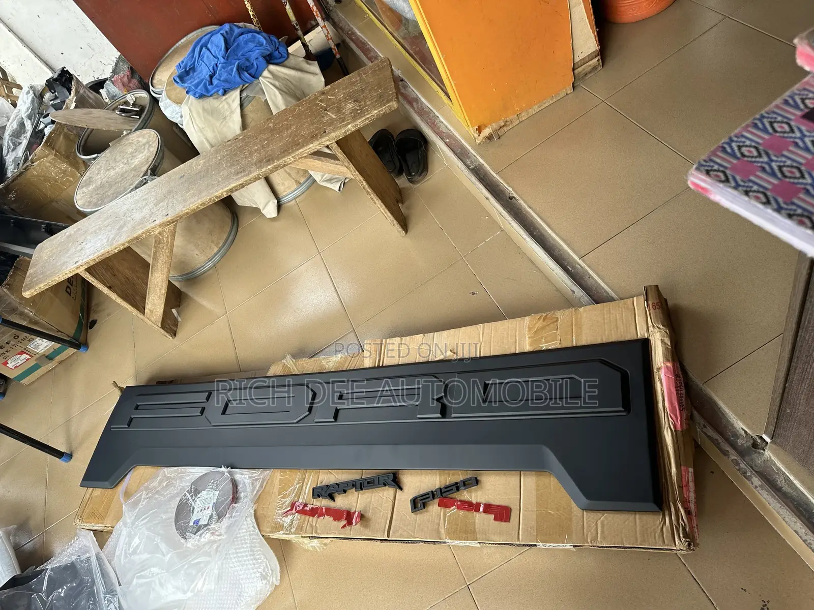 Ford F150 / Ford Raptor Tailgate Cover