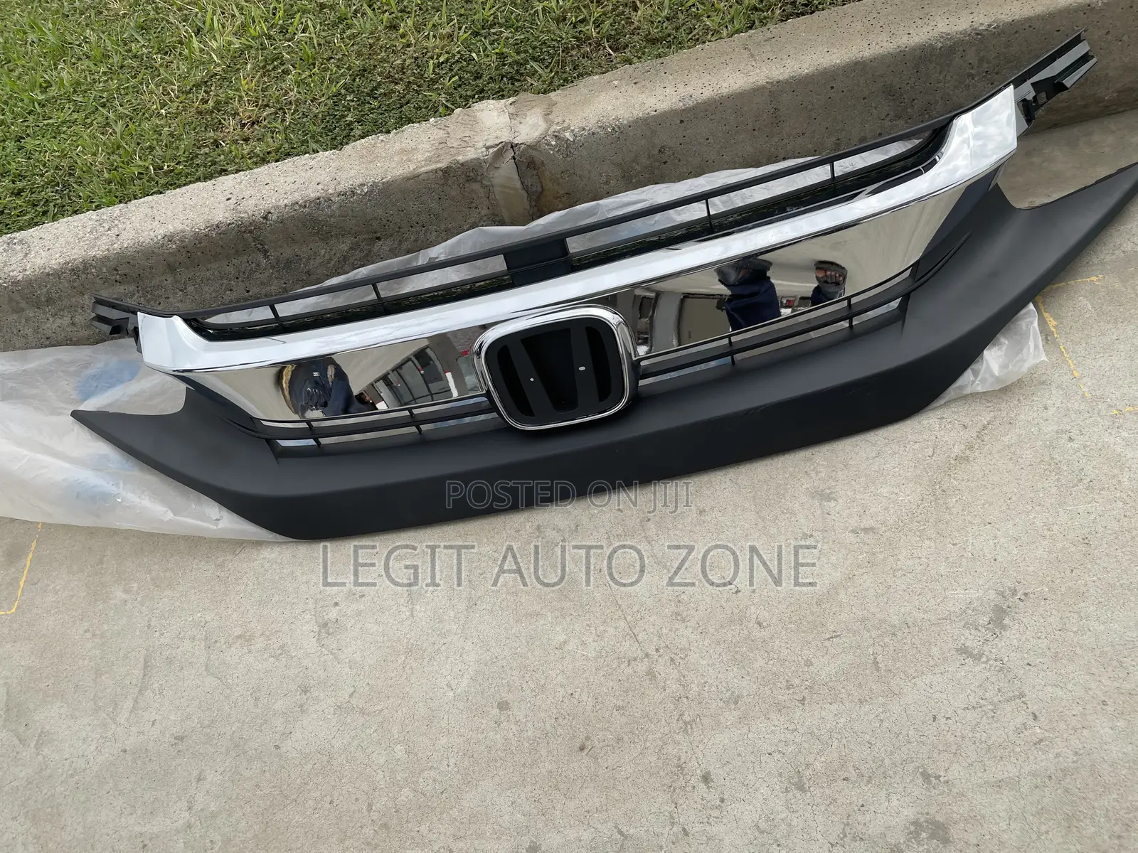 Honda Civic 2016,2017,2018 Front Grill/Shells