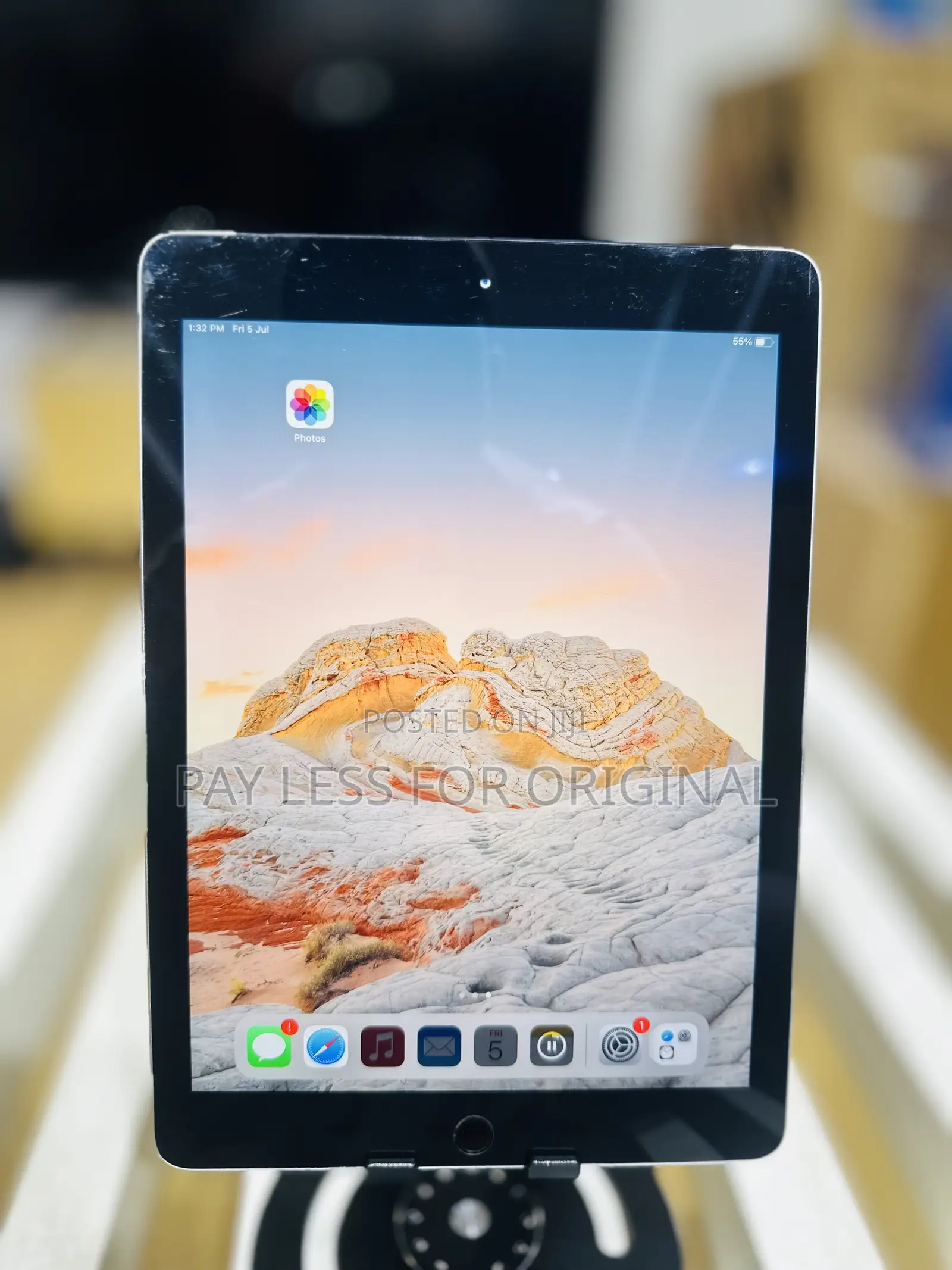 Apple iPad 9.7 32 GB Gray