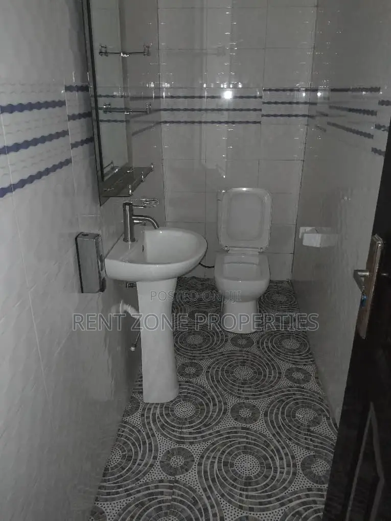 2bdrm Apartment in Rent Zone, Ablekuma for rent