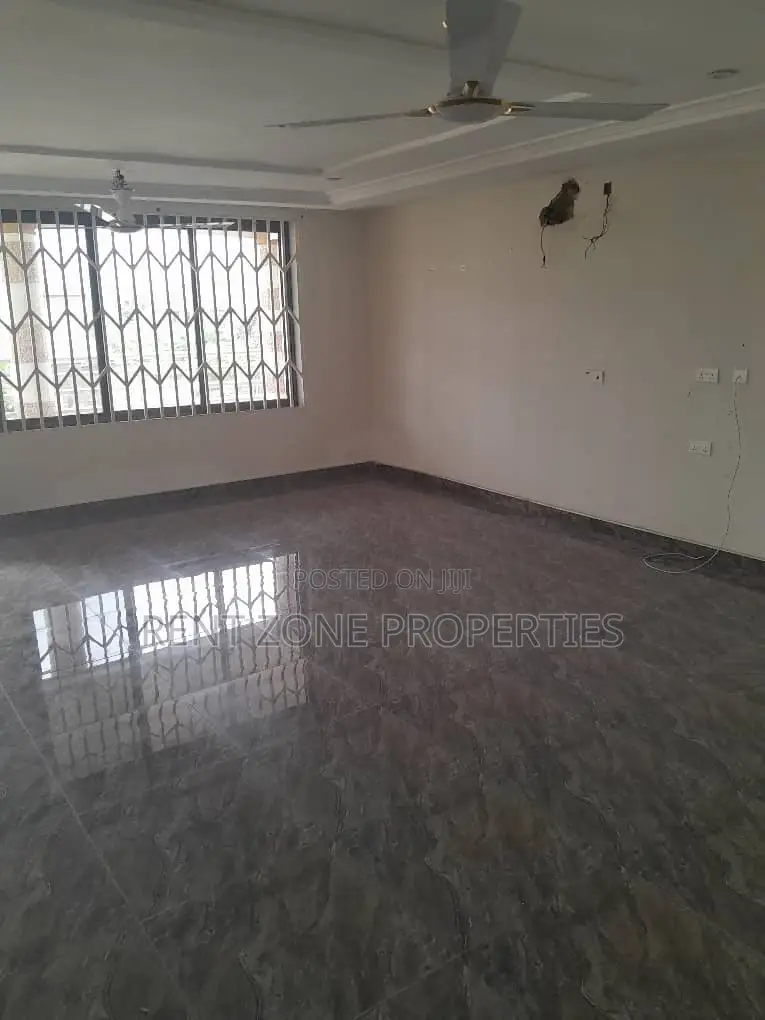 2bdrm Apartment in Rent Zone, Ablekuma for rent