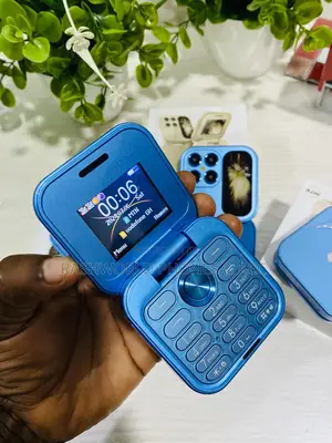 New Nokia 2760 Flip 4 GB Blue
