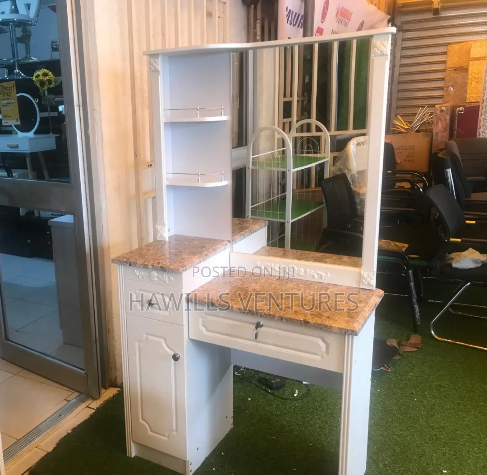 Dressing Mirror Table With Stool
