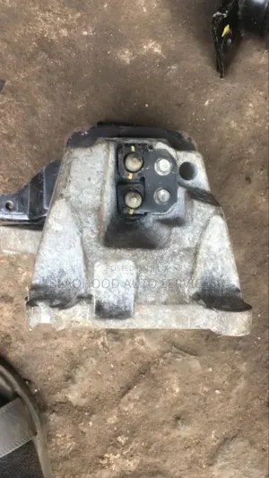 Hyundai Tucson 2016-2020 Gearbox Seat/Mount Available