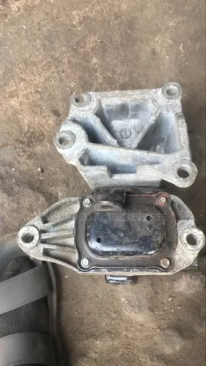 Hyundai Tucson 2016-2020 Gearbox Seat/Mount Available