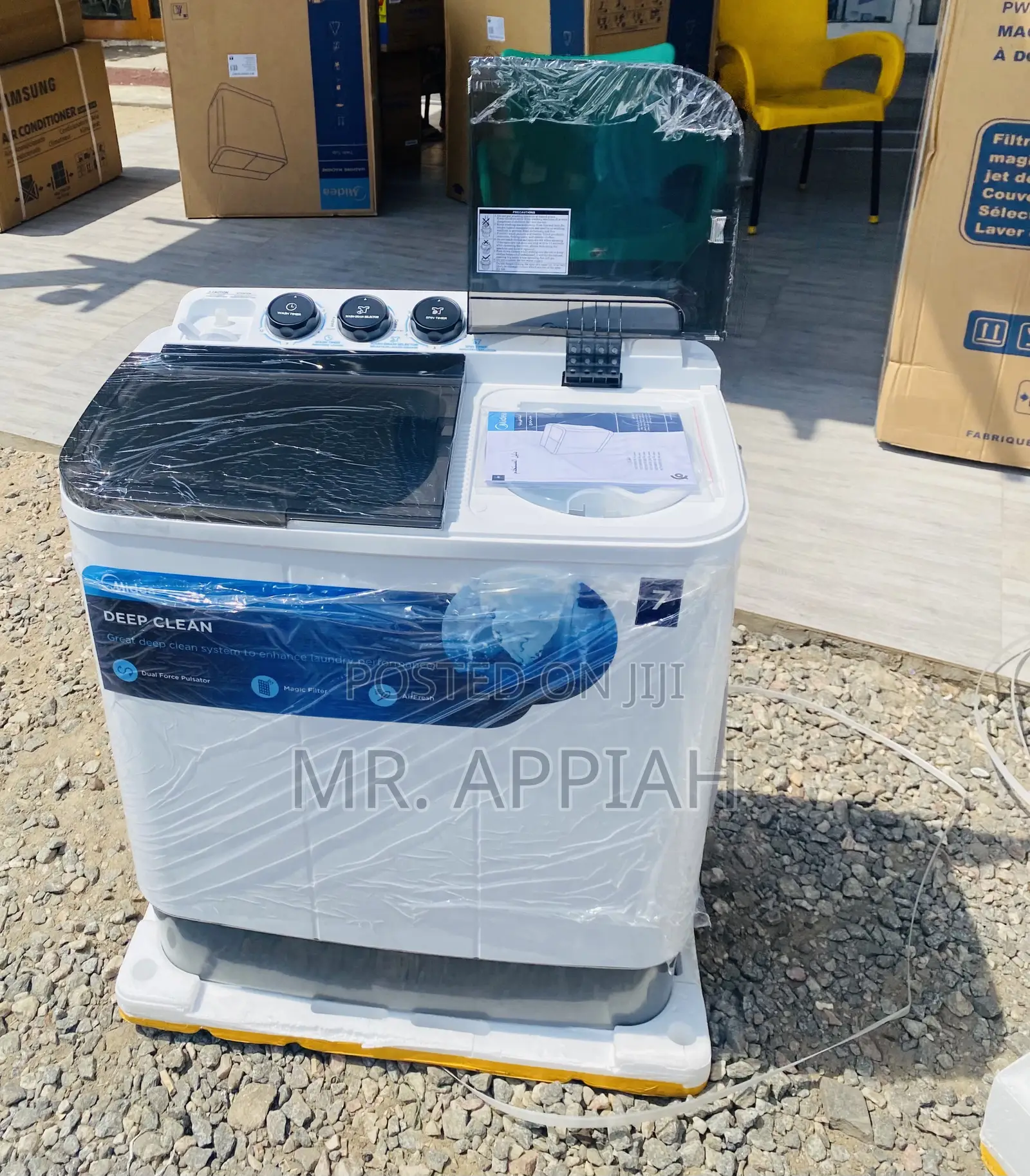 Affordable Midea 7kg Top Load Electric Washing Machine.