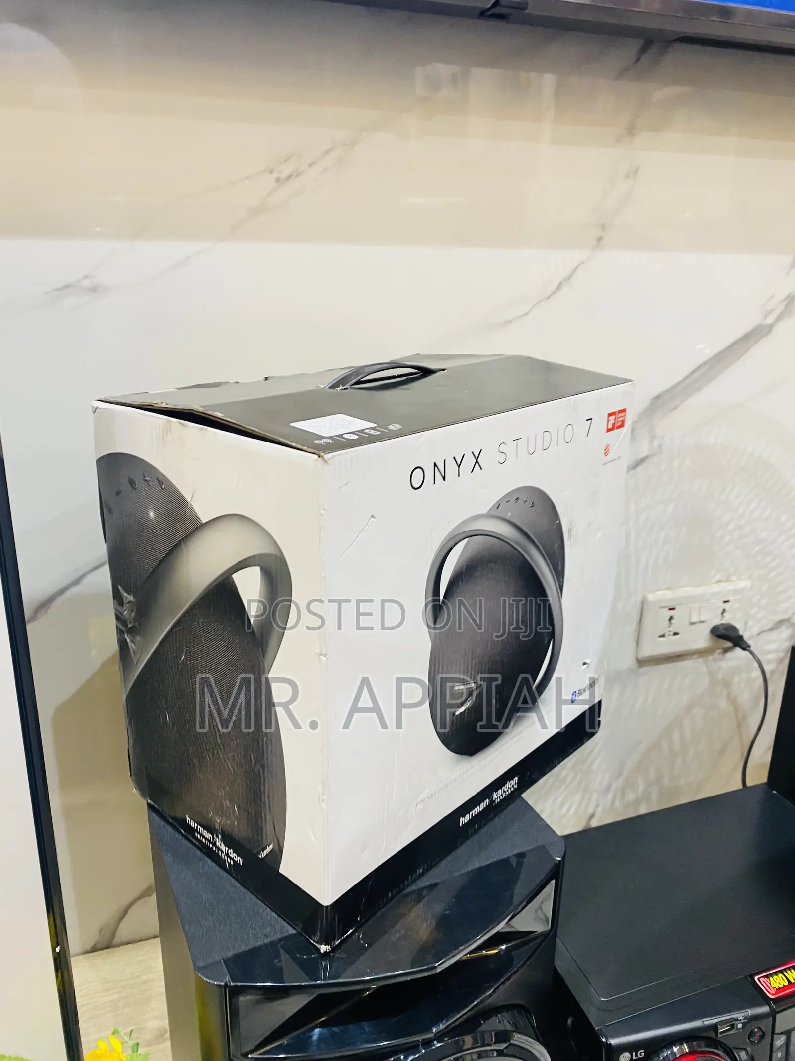Authentic Harman Kardon Onyx 7 Bluetooth Speaker(50watt).