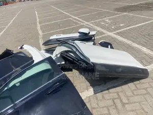 2023/2024 Honda CRV Doors