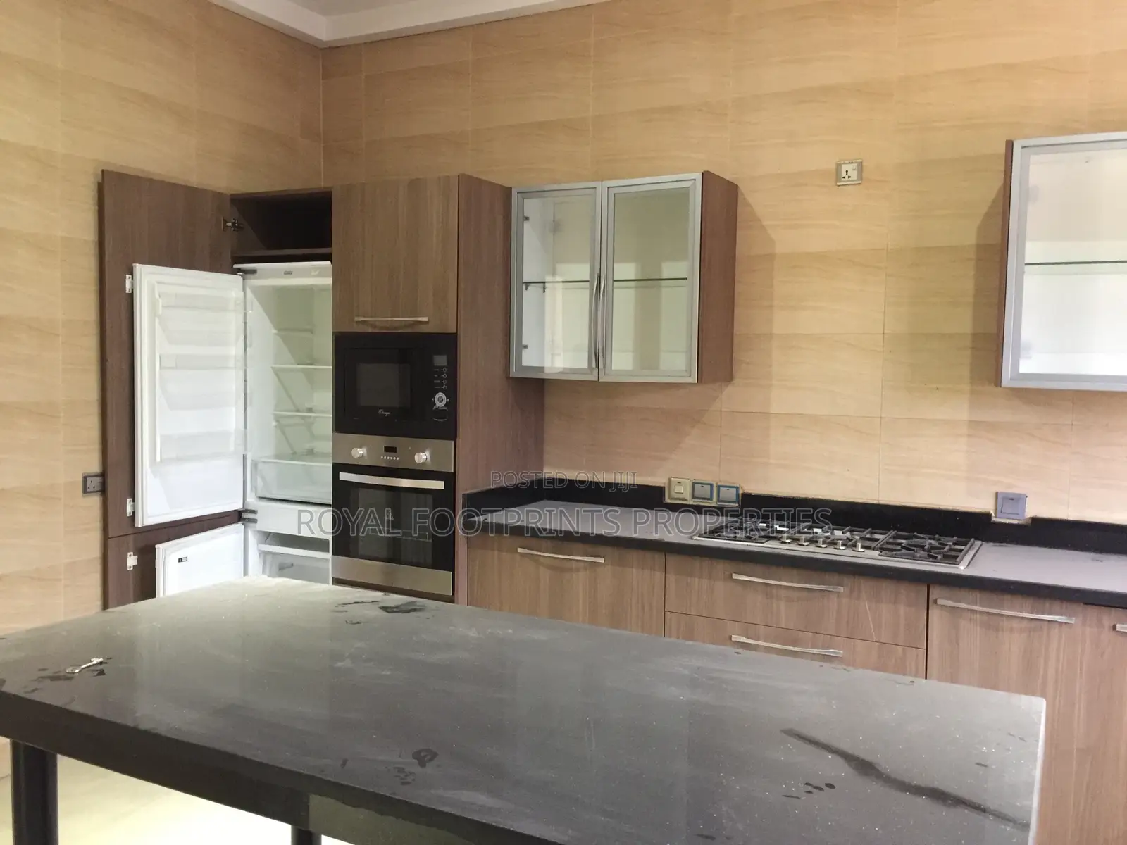 2bdrm Apartment in Royal Footprints, East Legon for rent