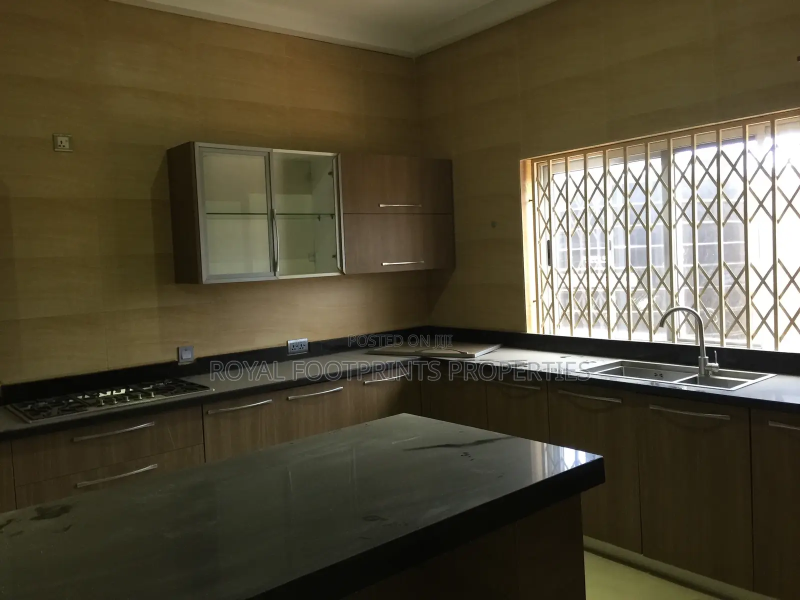 2bdrm Apartment in Royal Footprints, East Legon for rent