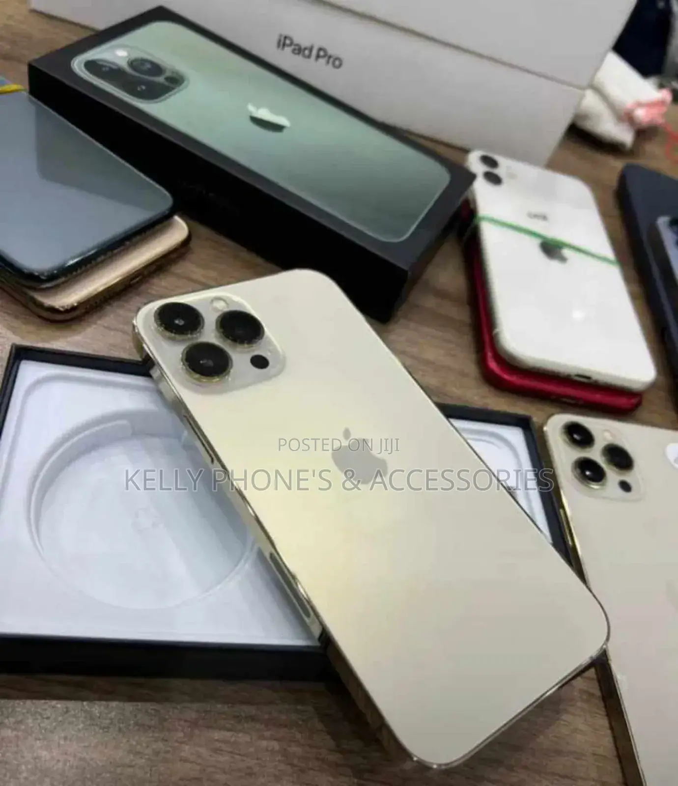 New Apple iPhone 11 Pro Max 256 GB Gold