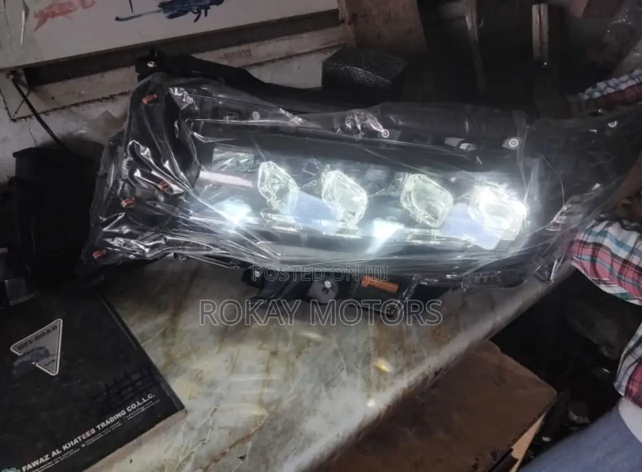 Prado 2018,2019,2020,2021 Headlights Spec Pair