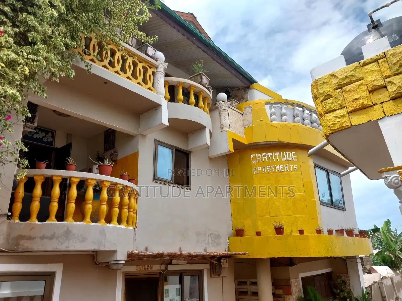 Ambassador Suite: 1bdrm Short Stay:Ghc250 Per Day: 2 Guests