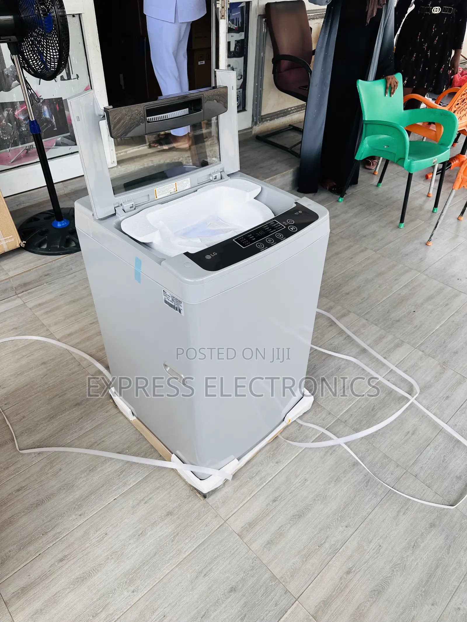 Lovely  Sleek TCL 7kg Top Load Full Automatic Washing