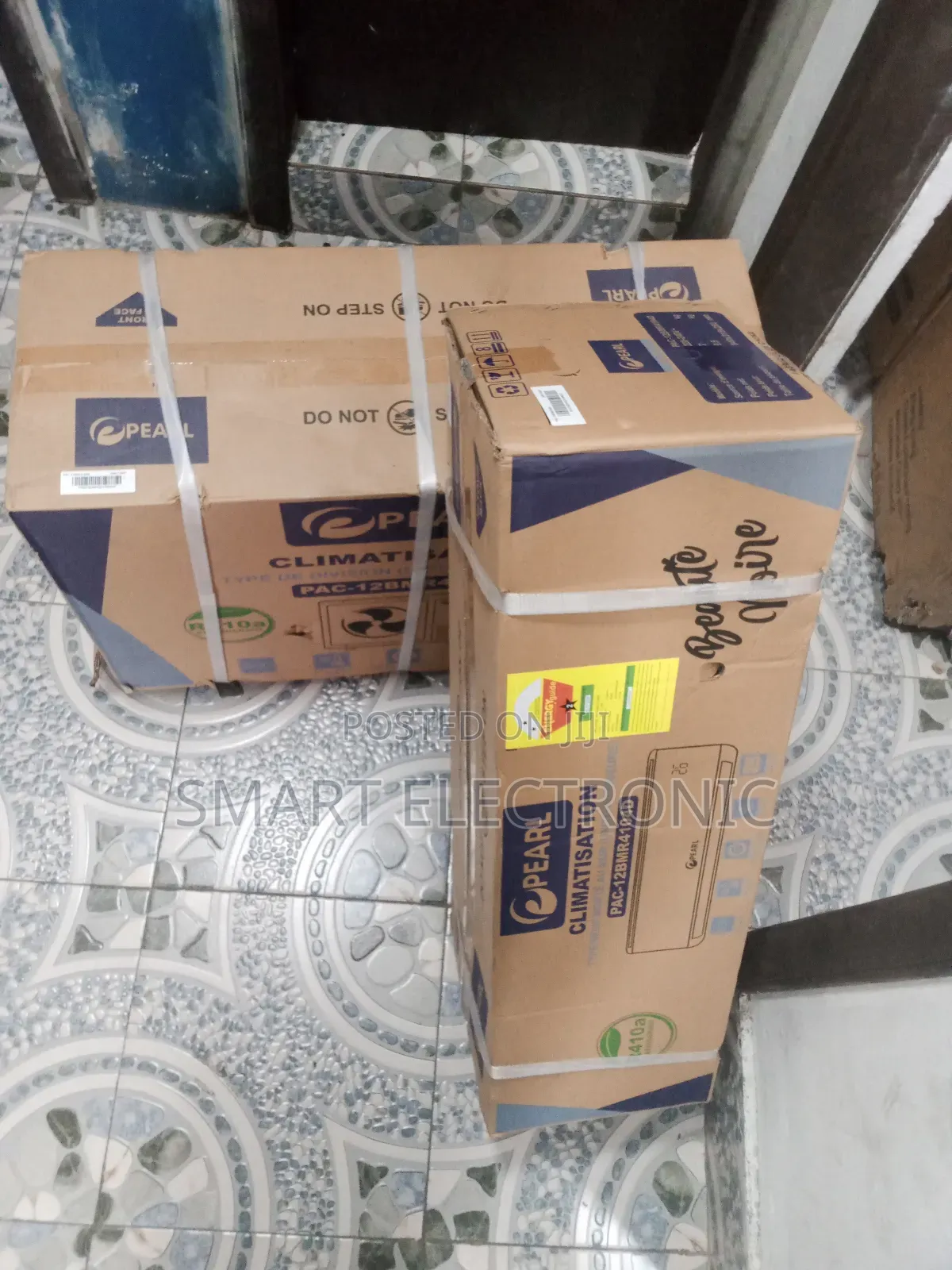 Brand New Air Condition Air Conditioner ( R410a)