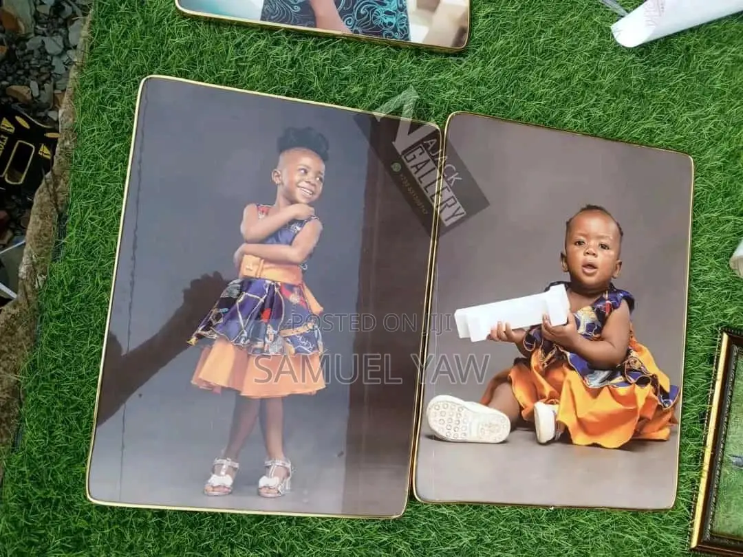 Picture Frame ( Do Two Frames And Get Additional One As Gift