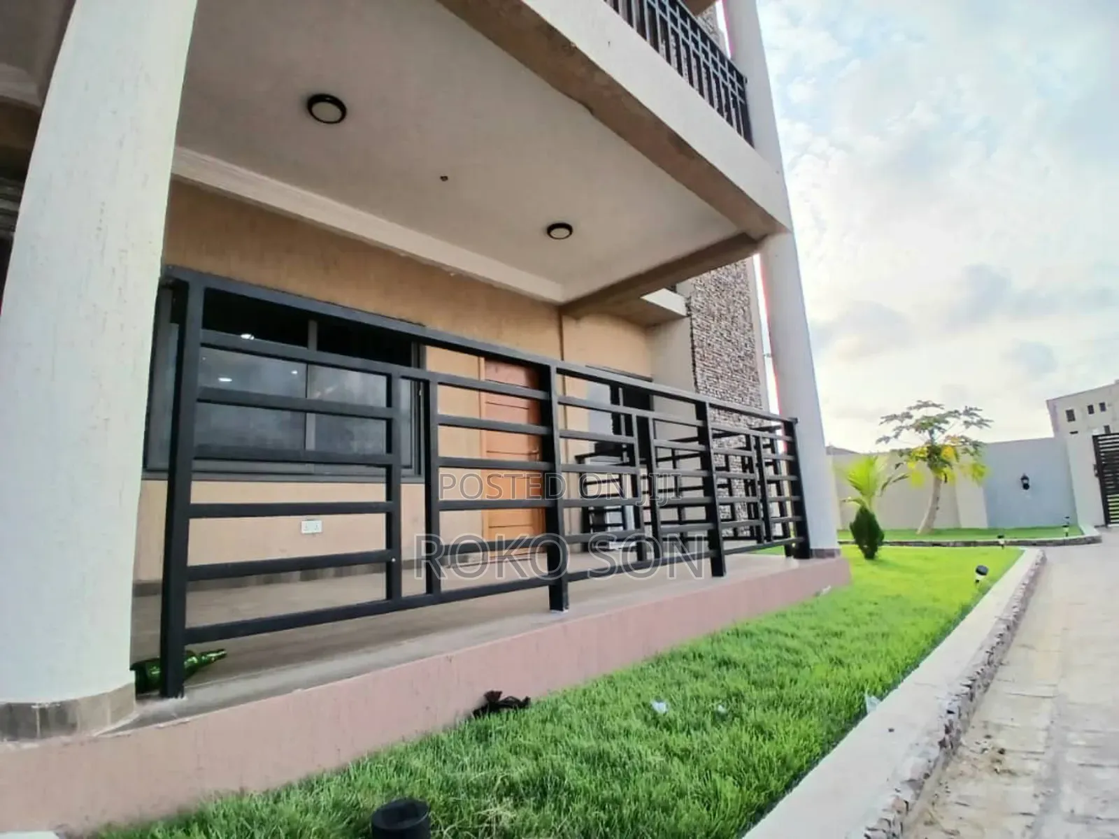 2bdrm Apartment in Dr Roko, East Legon for rent