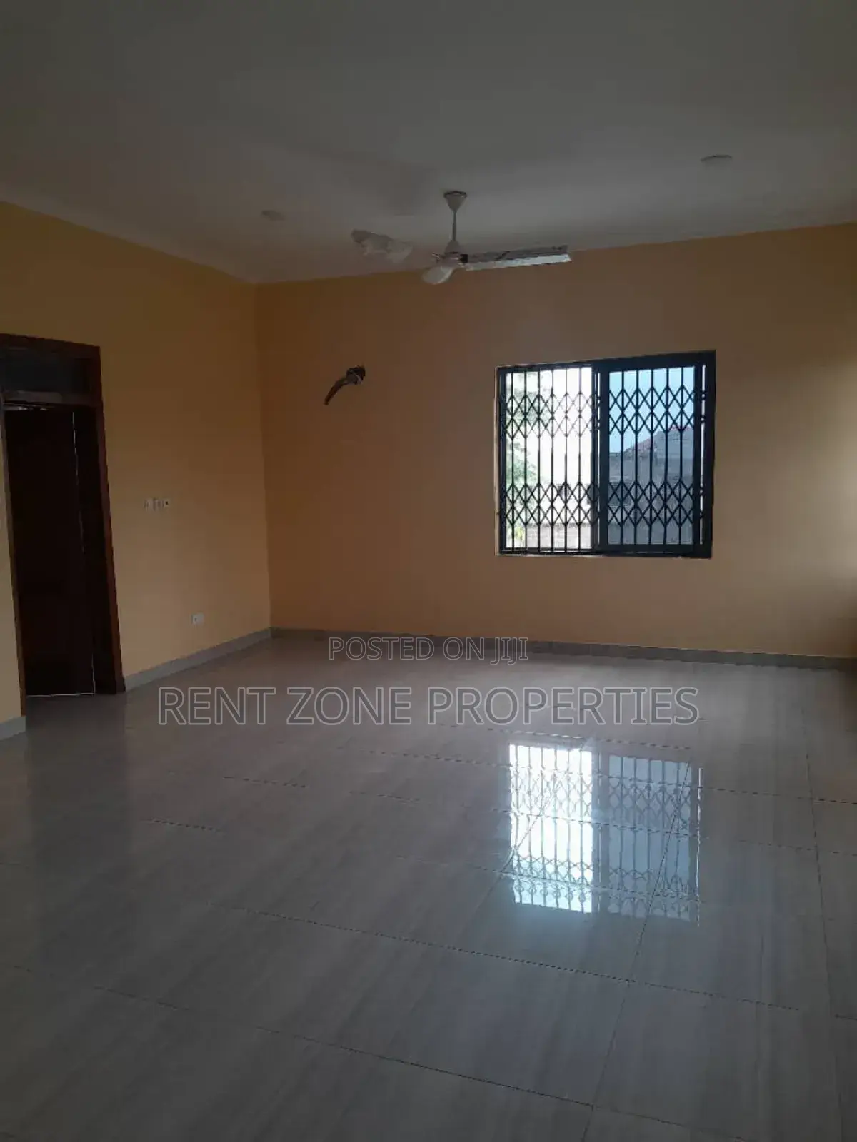 3bdrm Apartment in Ablekuma for rent