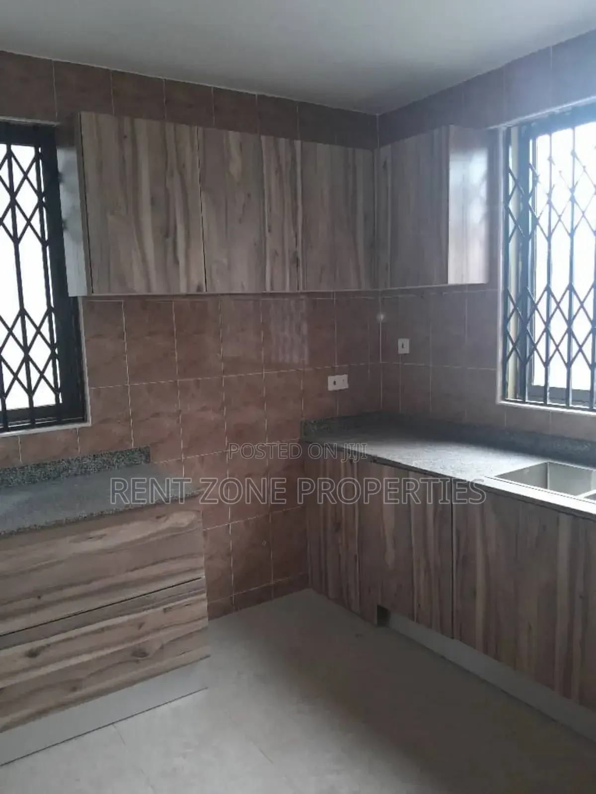 3bdrm Apartment in Ablekuma for rent