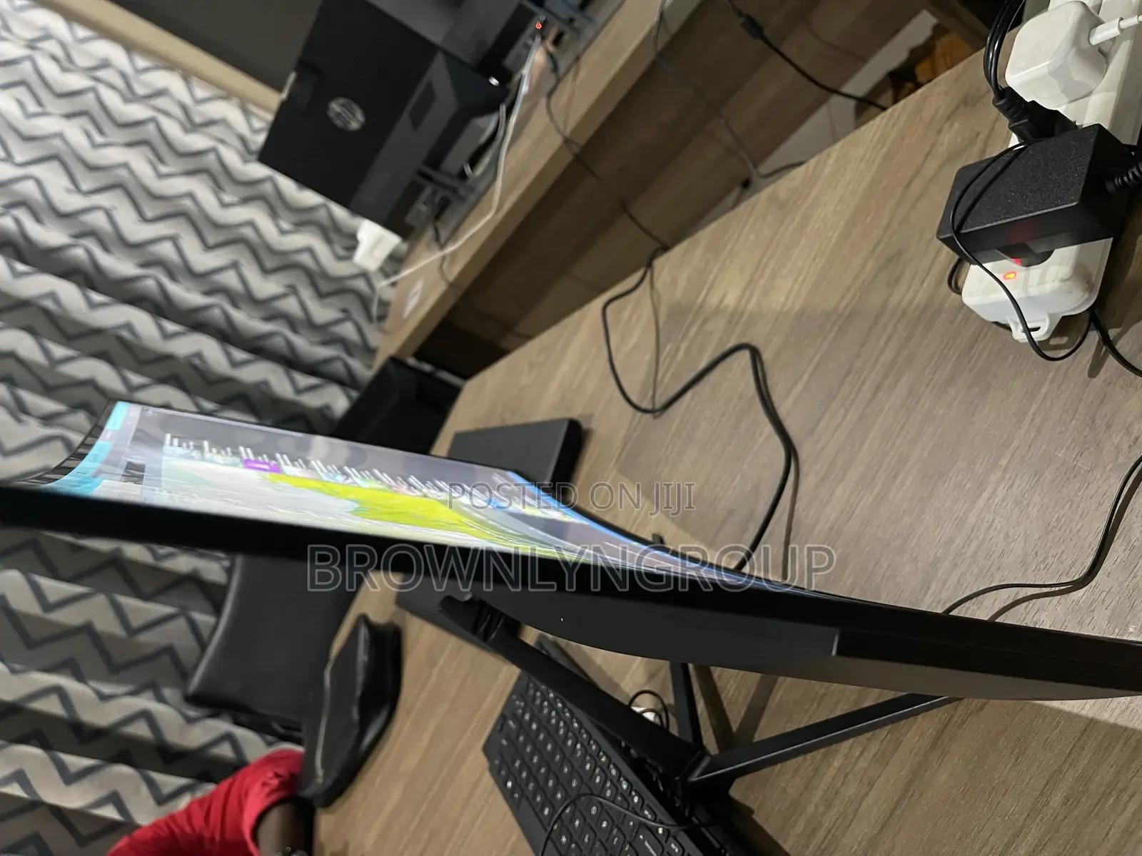 27” Curved 165hz Gaming Monitor