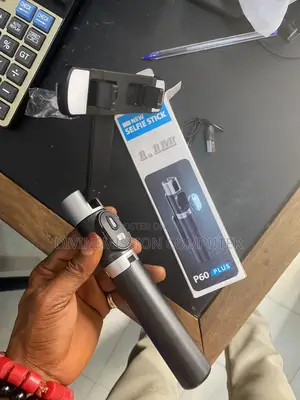 New Selfie Stick (1.1m) P60 Plus Bluetooth Remote Control