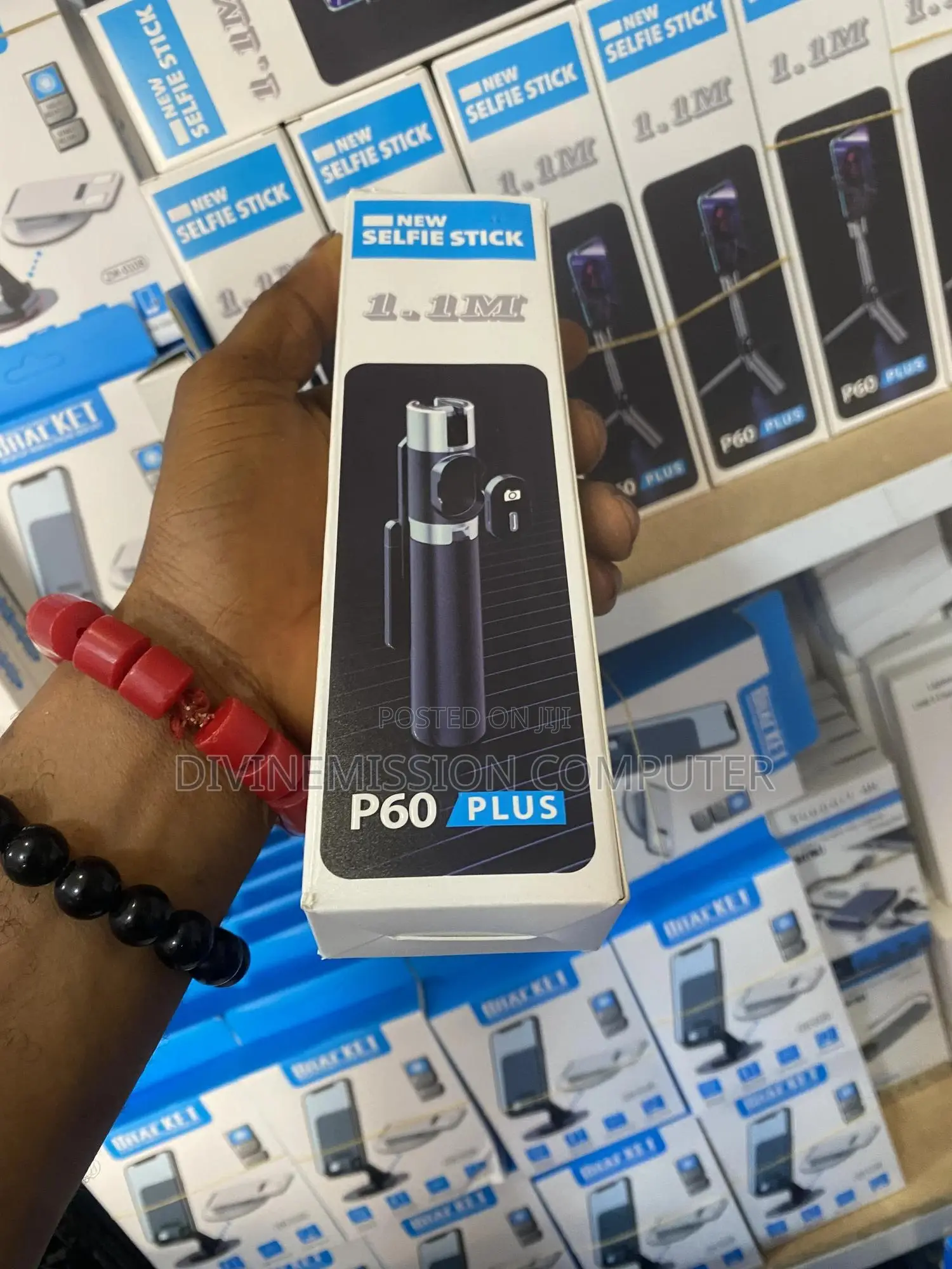 New Selfie Stick (1.1m) P60 Plus Bluetooth Remote Control
