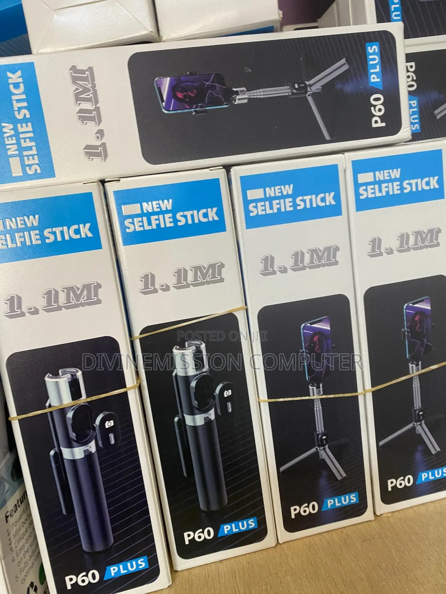 New Selfie Stick (1.1m) P60 Plus Bluetooth Remote Control