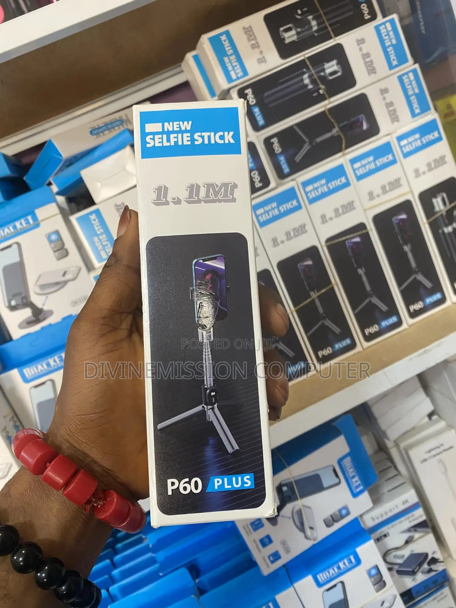 New Selfie Stick (1.1m) P60 Plus Bluetooth Remote Control