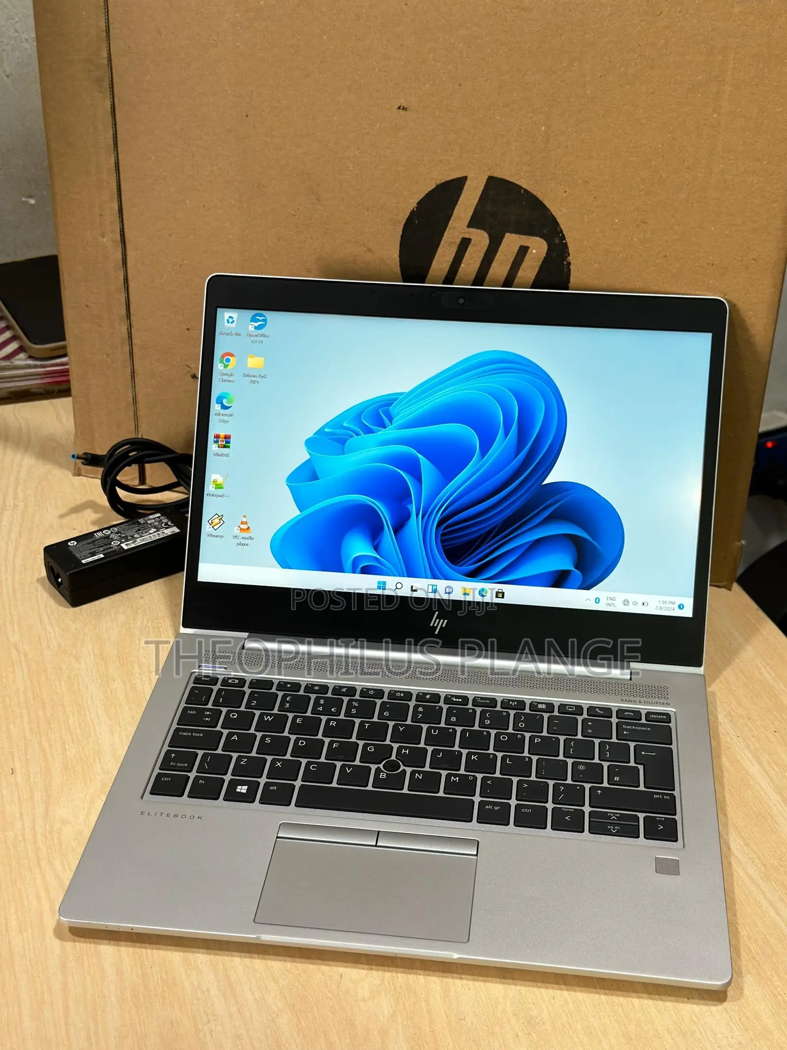 New Laptop HP EliteBook 735 G5 8GB AMD Ryzen SSD 256GB