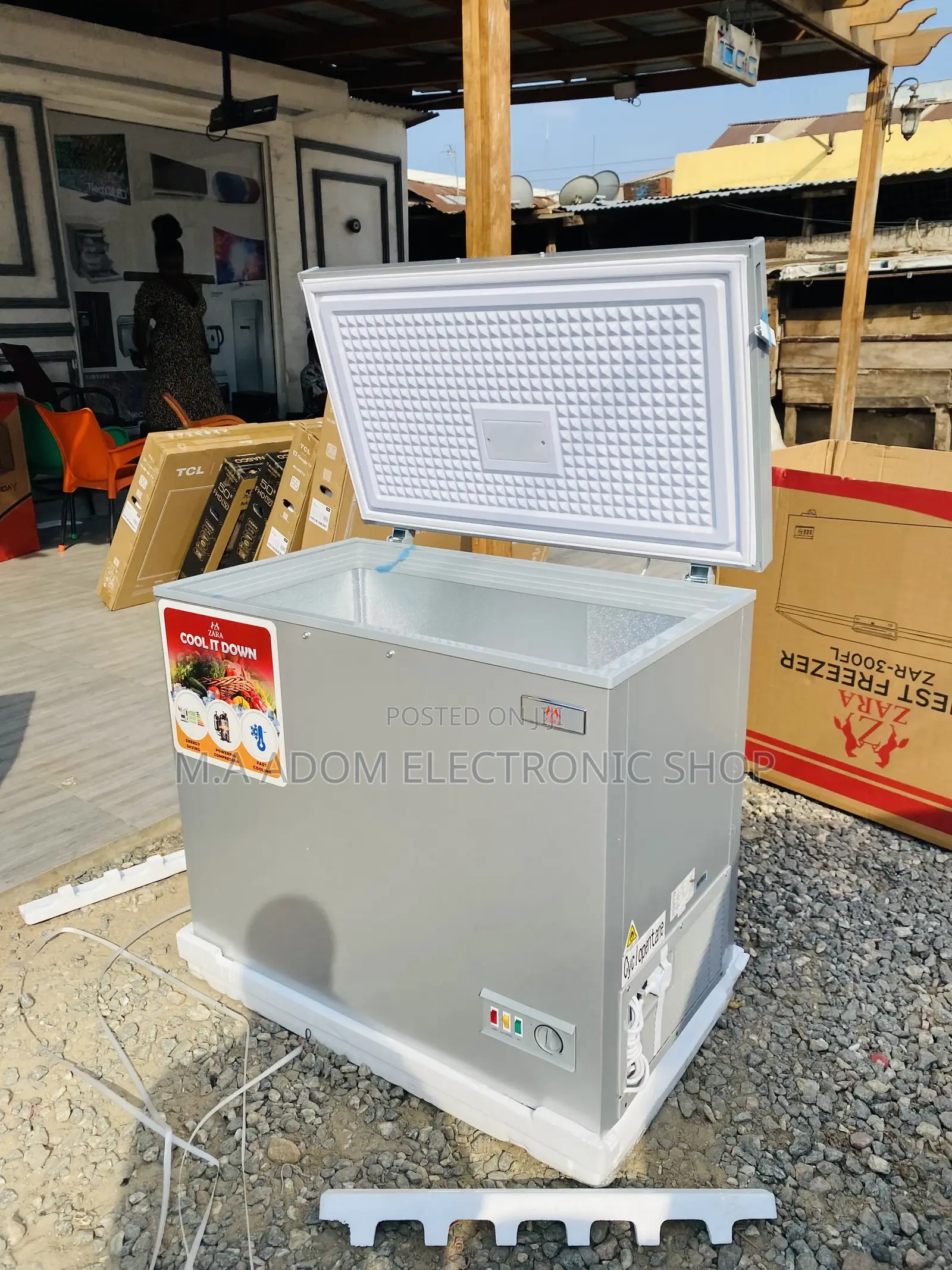 Authentic Zara 300FL Single Door Electric Chest Freezer.