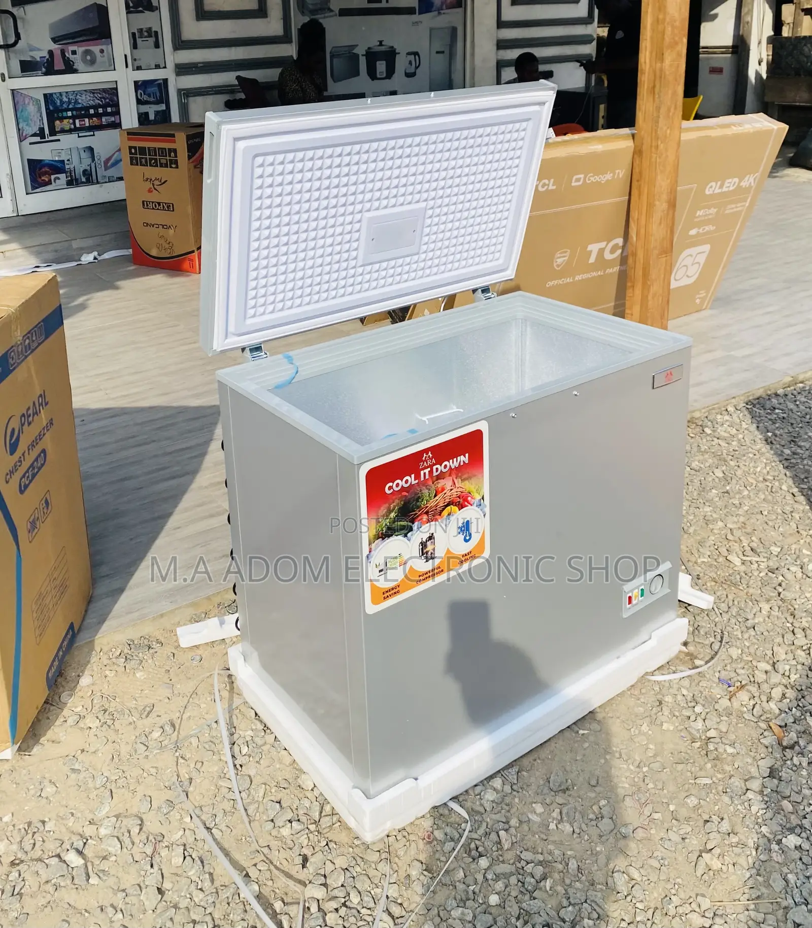 Energy Sufficient Zara 300FL Single Door Chest Freezer.