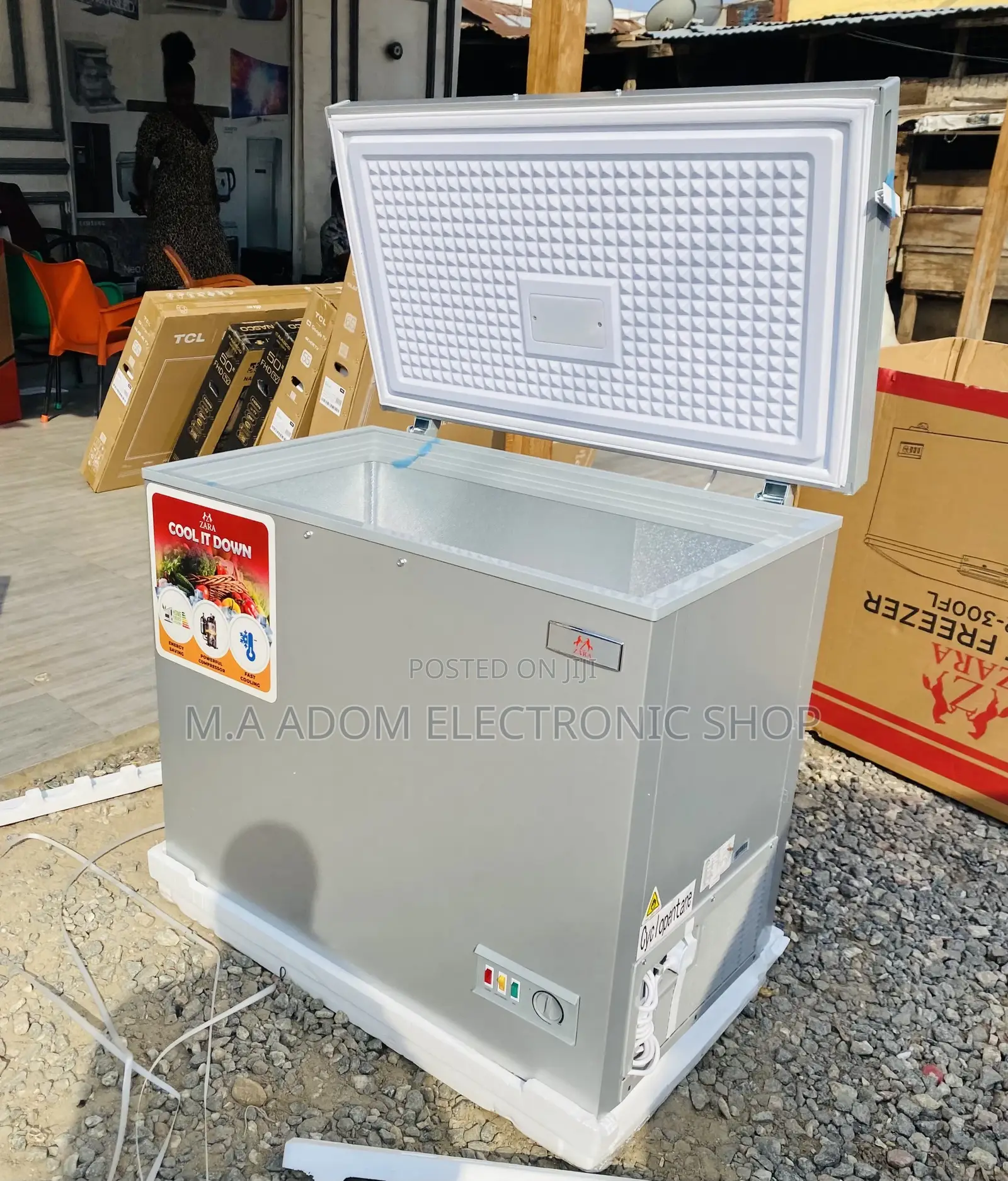 Unique Design Zara 300FL Single Door Electric Freezer.