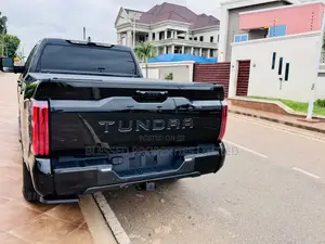Toyota Tundra SR Double Cab 6.5' Bed 2024 Black