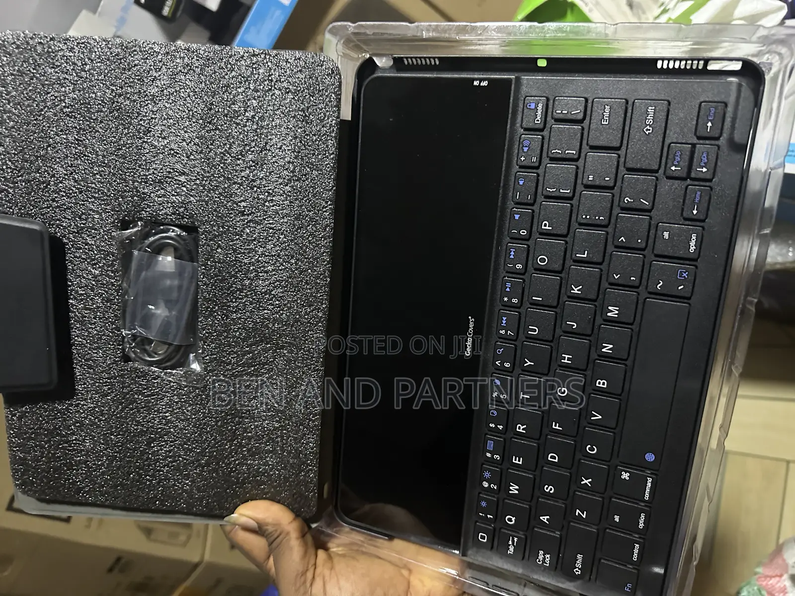 GECKO Bluetooth Tablet Keyboard Case for IPAD AIR 2019